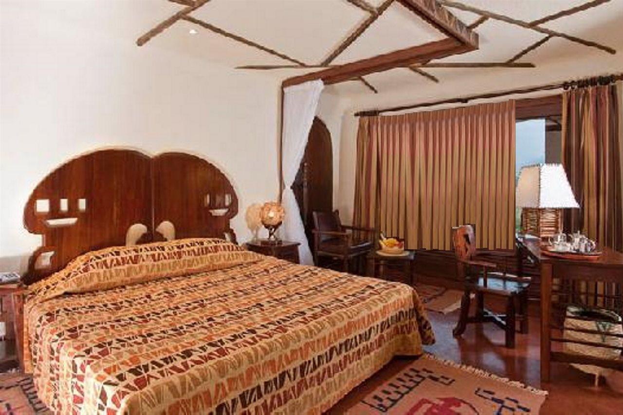 Serengeti Serena Safari Lodge Exterior photo