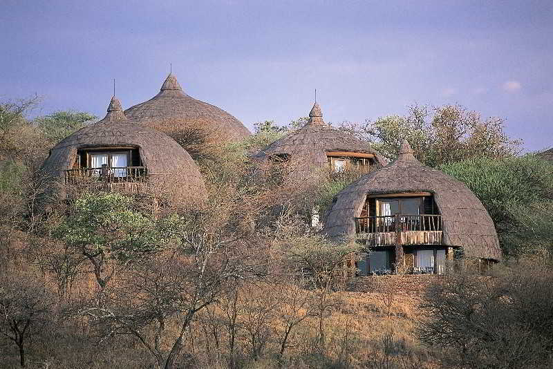 Serengeti Serena Safari Lodge Exterior photo